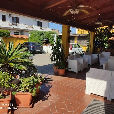 Hotel La Calabrese Isola Di Capo Rizzuto Exteriör bild