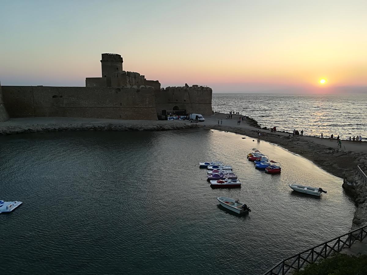 Hotel La Calabrese Isola Di Capo Rizzuto Exteriör bild