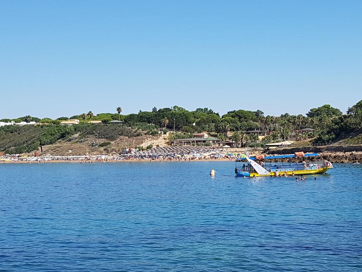 Hotel La Calabrese Isola Di Capo Rizzuto Exteriör bild